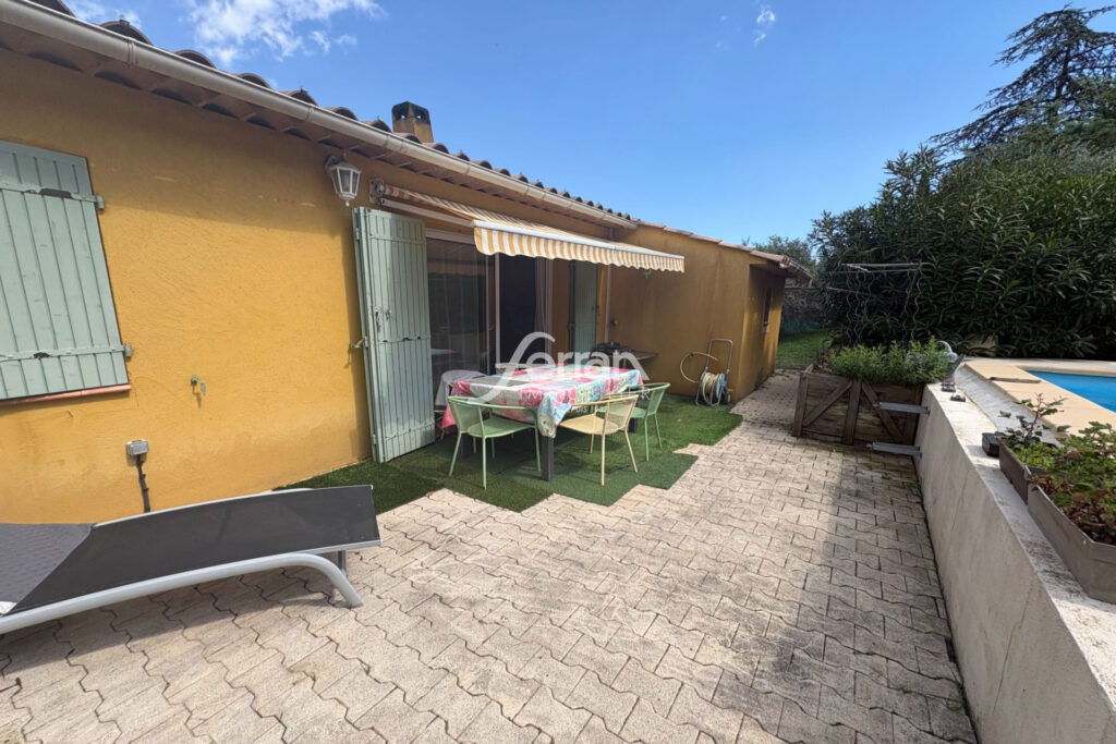 A vendre Maison de plain-pied avec 3 chambres – Figanières – 4 pièces – 3 chambres – 80.00 m²
