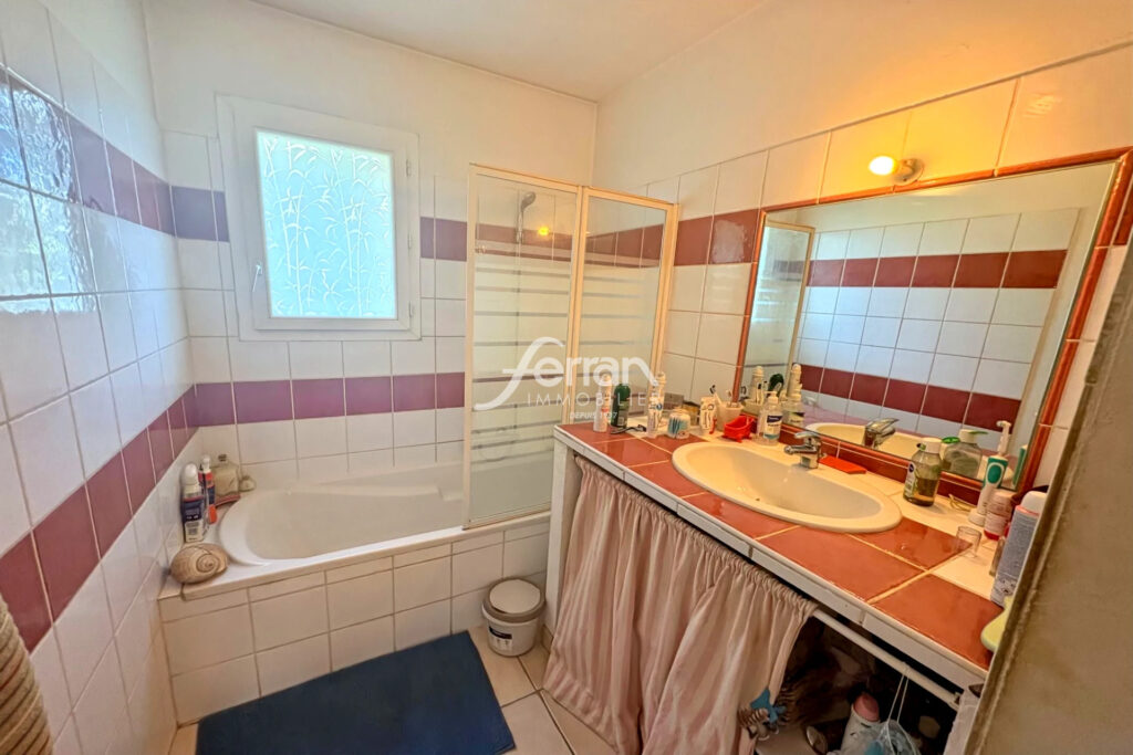 A vendre Maison de plain-pied avec 3 chambres – Figanières – 4 pièces – 3 chambres – 80.00 m²