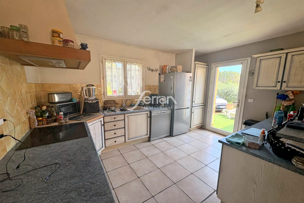 A vendre Maison de plain-pied avec 3 chambres – Figanières – 4 pièces – 3 chambres – 80.00 m²