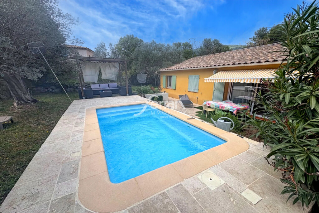 A vendre Maison de plain-pied avec 3 chambres – Figanières – 4 pièces – 3 chambres – 80.00 m²