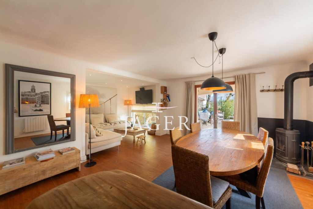 vente maison 5 Pièce(s) – 5 pièces – 4 chambres – 105.00 m²