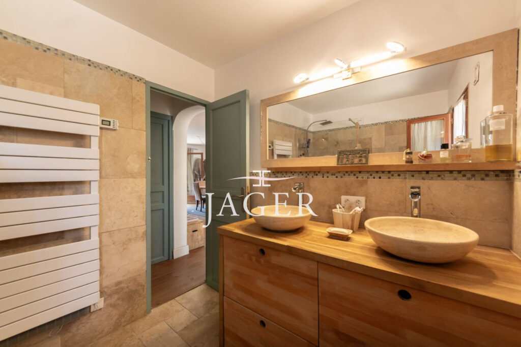 vente maison 5 Pièce(s) – 5 pièces – 4 chambres – 105.00 m²
