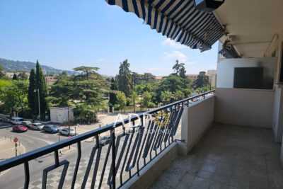 Appartement à louer à Le cannet