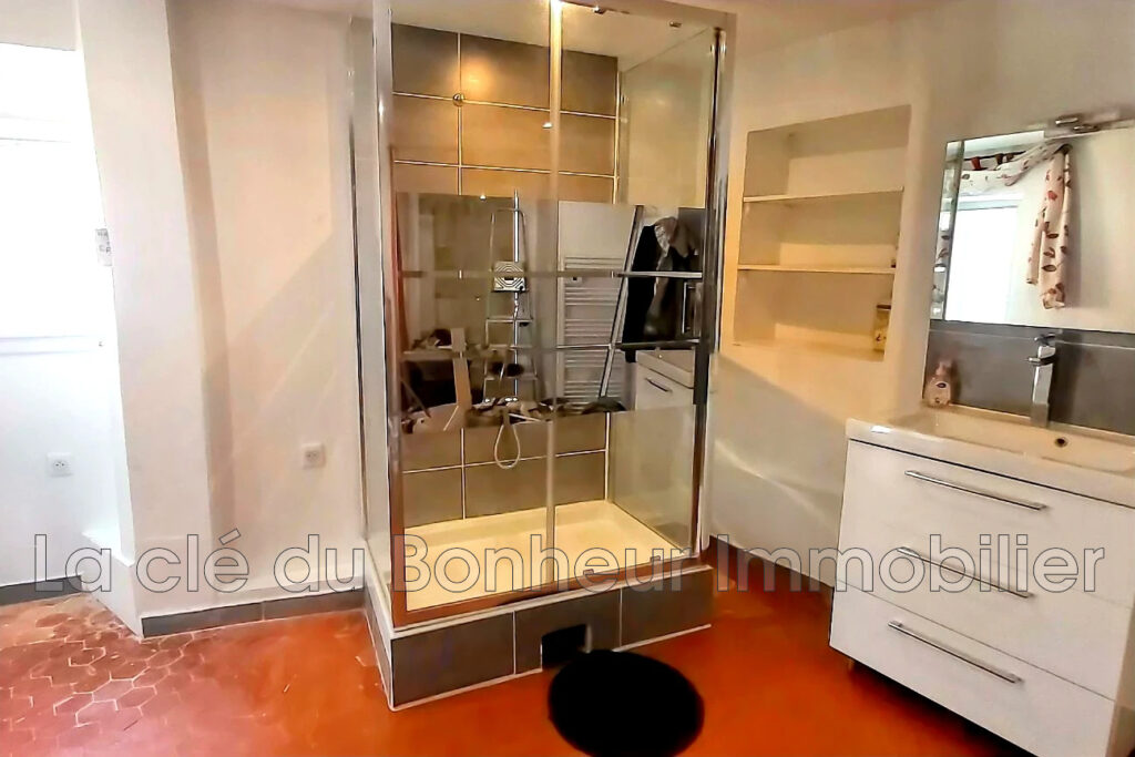 Spacieuse maison de village 147 m², terrasse, vue panoramique. – 5 pièces – 4 chambres – 147.10 m²