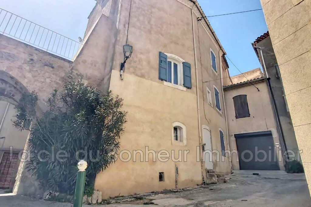 Spacieuse maison de village 147 m², terrasse, vue panoramique. – 5 pièces – 4 chambres – 147.10 m²