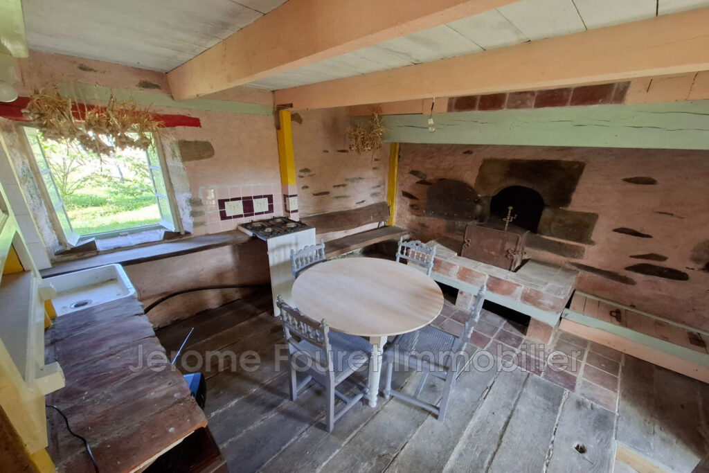 Maison de hameau. – 4 pièces – 3 chambres – 110.00 m²