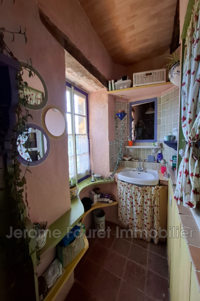 Maison de hameau. – 4 pièces – 3 chambres – 110.00 m²