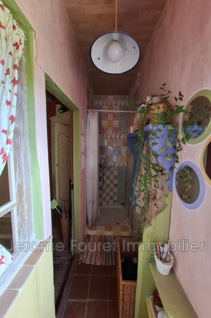 Maison de hameau. – 4 pièces – 3 chambres – 110.00 m²