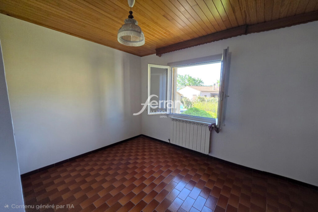 A vendre à Salernes villa 3 chambres sur un terrain de 950m² – 4 pièces – 3 chambres – 74.00 m²