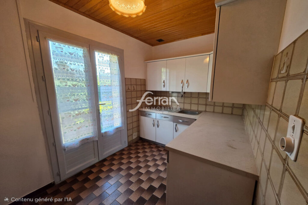 A vendre à Salernes villa 3 chambres sur un terrain de 950m² – 4 pièces – 3 chambres – 74.00 m²