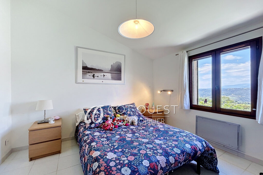 vente maison 6 Pièce(s) – 6 pièces – 5 chambres – 180.00 m²