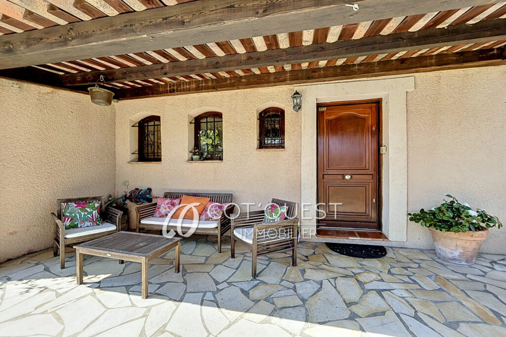 vente maison 6 Pièce(s) – 6 pièces – 5 chambres – 180.00 m²