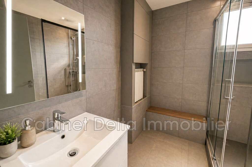 location appartement – NR pièces – 3 chambres – 96.00 m²