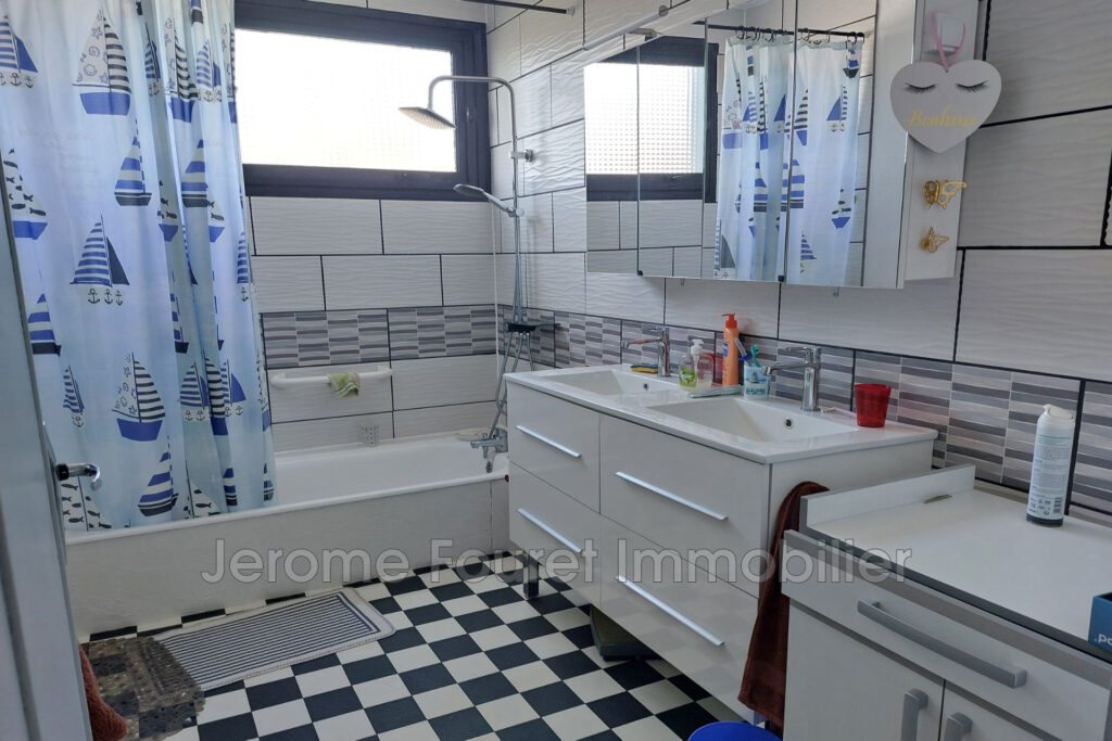 vente maison 5 Pièce(s) – 5 pièces – 4 chambres – 120.00 m²