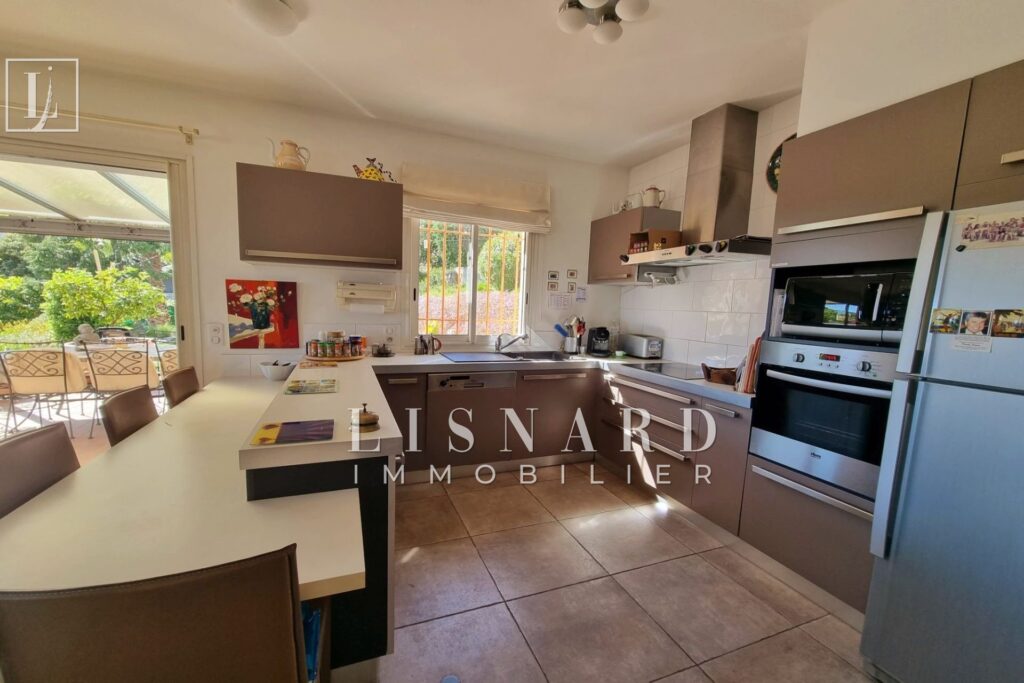 vente maison 5 Pièce(s) – 5 pièces – 4 chambres – 150.00 m²