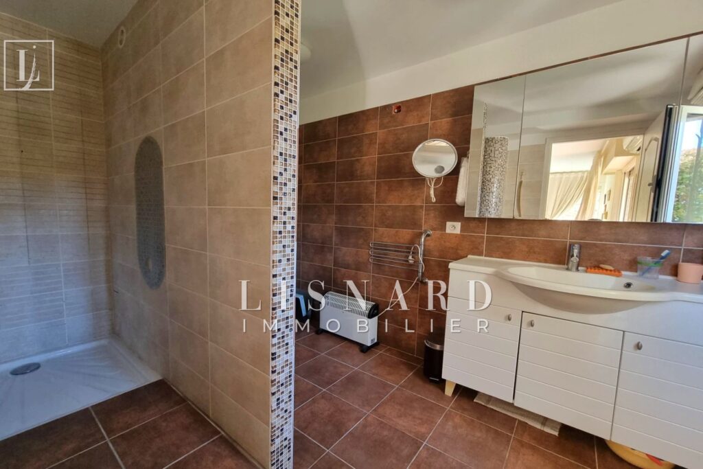 vente maison 5 Pièce(s) – 5 pièces – 4 chambres – 150.00 m²