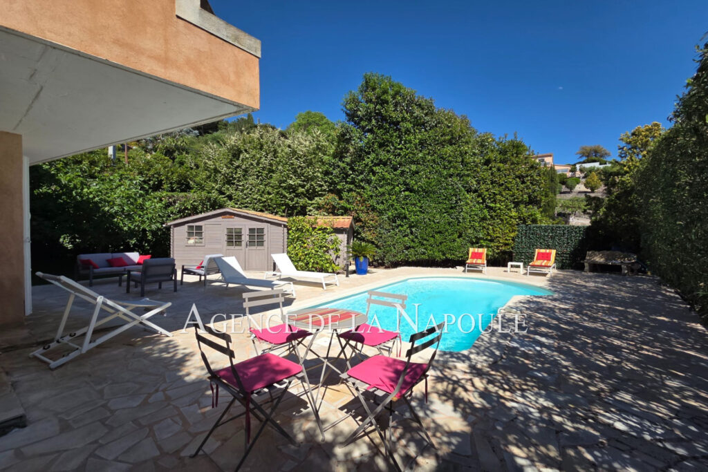 vente maison 5 Pièce(s) – 5 pièces – 3 chambres – 145.00 m²