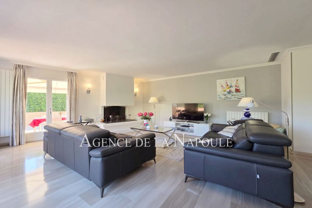 vente maison 5 Pièce(s) – 5 pièces – 3 chambres – 145.00 m²