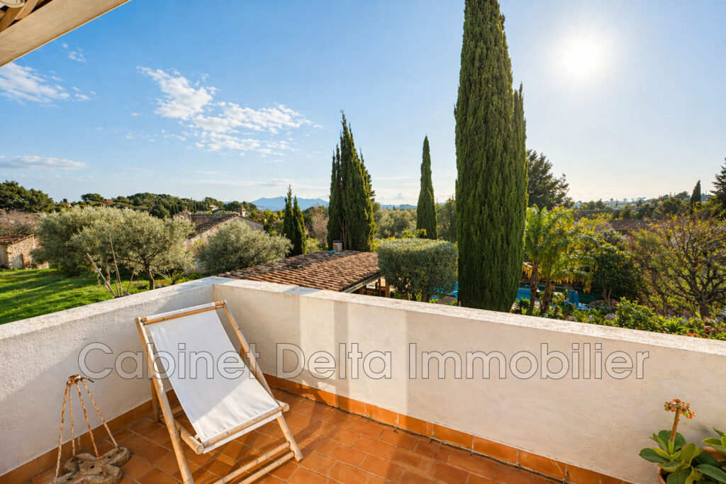 vente maison 6 Pièce(s) – 6 pièces – 4 chambres – 142.00 m²