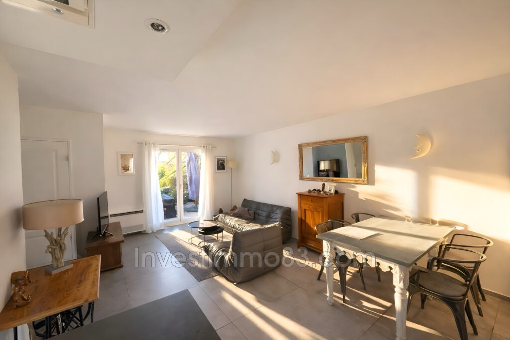 Dans un quartier recherché et calme de LUYNES, dans un cadre v – 4 pièces – 3 chambres – 75.00 m²