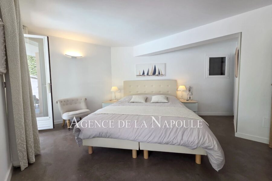 Maison à vendre à Mandelieu-la-napoule