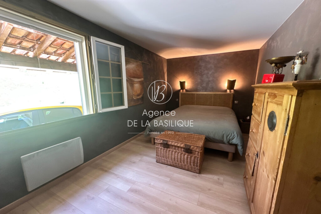 vente villa 6 Pièce(s) – 6 pièces – 4 chambres – 115.00 m²
