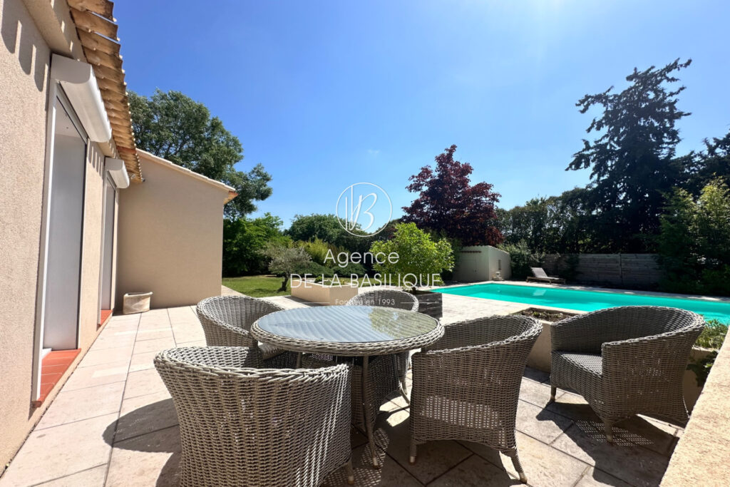 vente villa 6 Pièce(s) – 6 pièces – 4 chambres – 115.00 m²