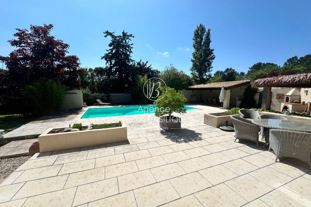 vente villa 6 Pièce(s) – 6 pièces – 4 chambres – 115.00 m²