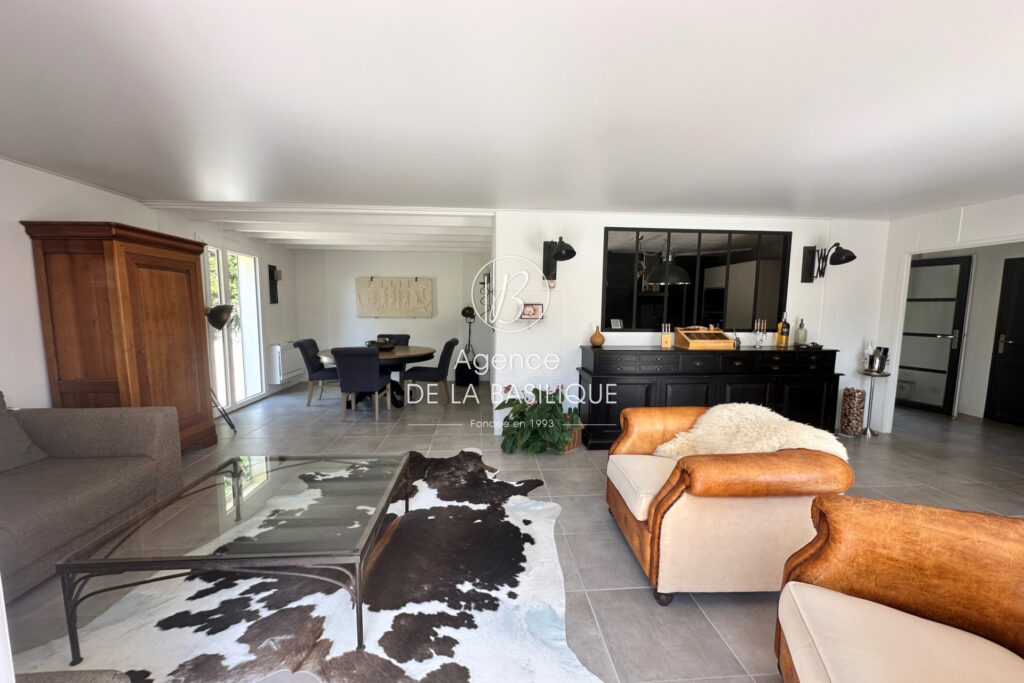 vente villa 6 Pièce(s) – 6 pièces – 4 chambres – 115.00 m²