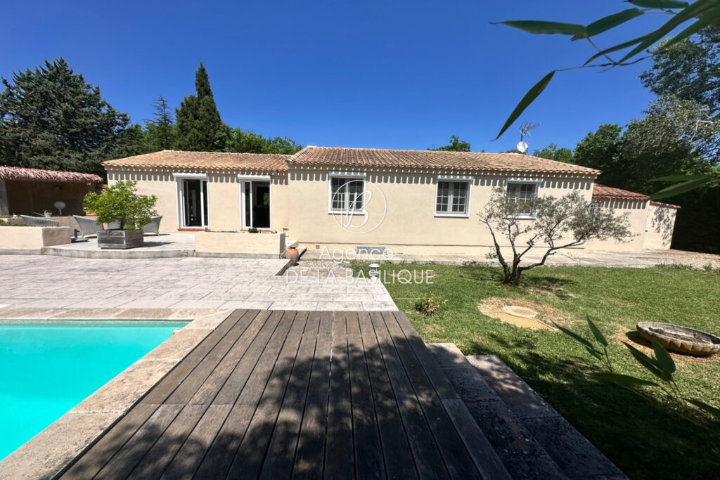 vente villa 6 Pièce(s) – 6 pièces – 4 chambres – 115.00 m²