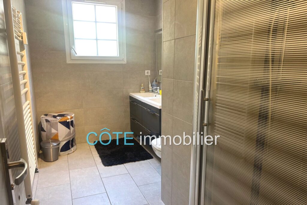 VALLAURIS CENTRE 4 pièces 90 m² avec 48 m² de terrasse Garage – 4 pièces – 3 chambres – 89.00 m²