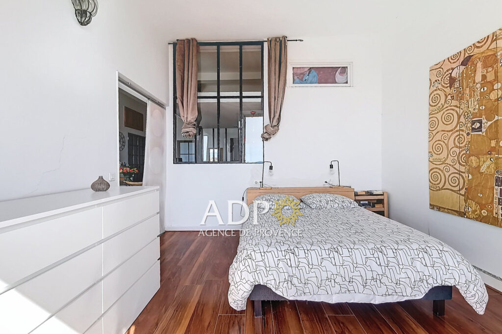 GRASSE EST ? Appartement bourgeois de 99 m² dans une résidence – 4 pièces – 3 chambres – 99.07 m²