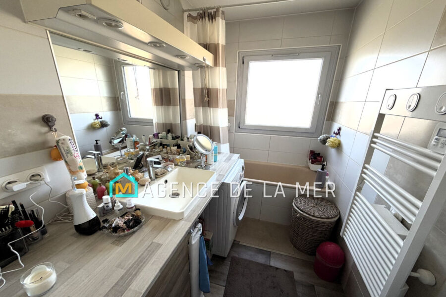 Appartement à vendre à Mandelieu-la-Napoule — Vue sur la ville — photo 7