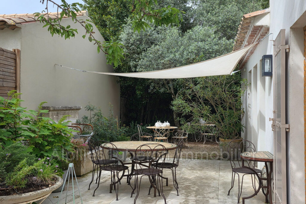 vente maison de village 4 Pièce(s) – 4 pièces – 3 chambres – 150.00 m²
