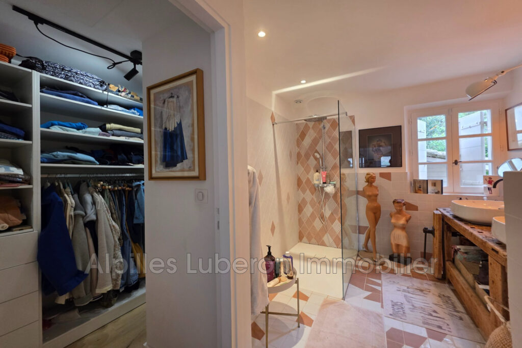 vente maison de village 4 Pièce(s) – 4 pièces – 3 chambres – 150.00 m²
