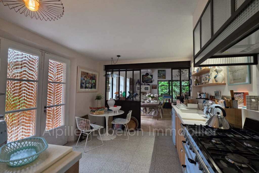 vente maison de village 4 Pièce(s) – 4 pièces – 3 chambres – 150.00 m²