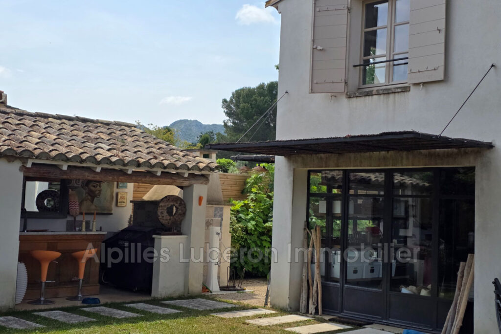 vente maison de village 4 Pièce(s) – 4 pièces – 3 chambres – 150.00 m²