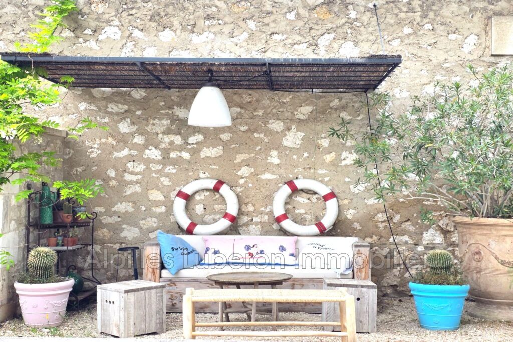 vente maison de village 4 Pièce(s) – 4 pièces – 3 chambres – 150.00 m²