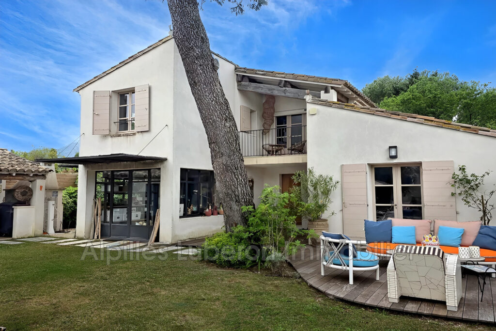 vente maison de village 4 Pièce(s) – 4 pièces – 3 chambres – 150.00 m²