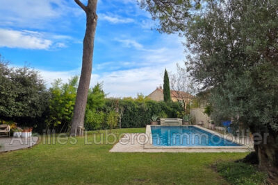 vente maison de village 4 Pièce(s) – 4 pièces – 3 chambres – 150.00 m²