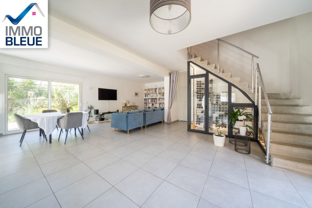 vente maison 7 Pièce(s) – 7 pièces – 5 chambres – 270.00 m²