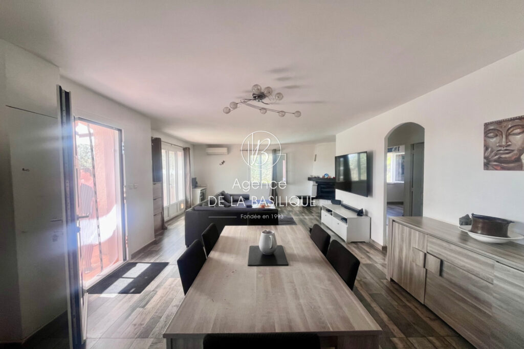 vente maison 5 Pièce(s) – 5 pièces – 3 chambres – 115.00 m²