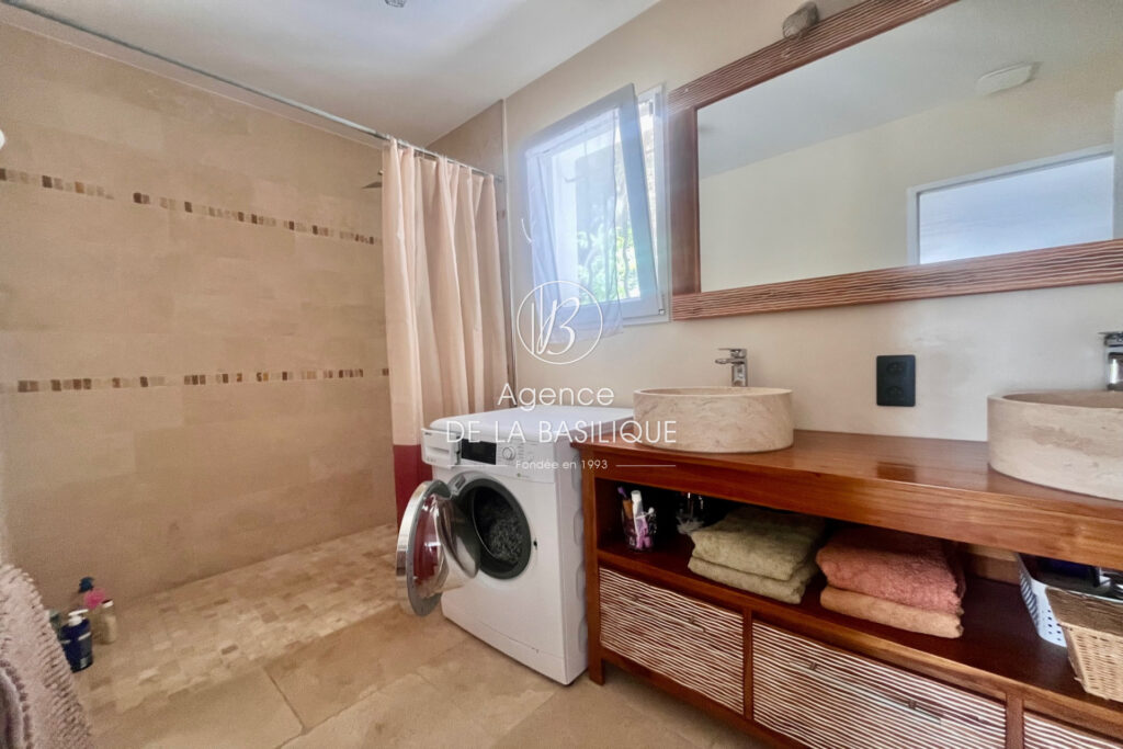 vente maison 5 Pièce(s) – 5 pièces – 3 chambres – 115.00 m²