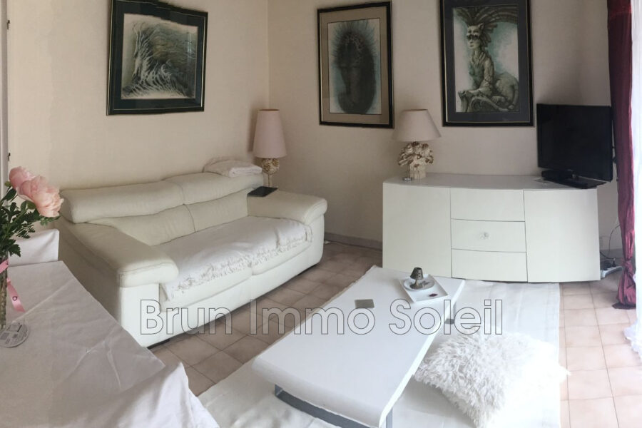 Appartement à vendre à Cagnes-sur-Mer — Vue parc & jardin — photo 7