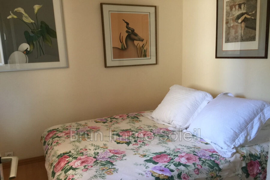 Appartement à vendre à Cagnes-sur-Mer — Vue parc & jardin — photo 4