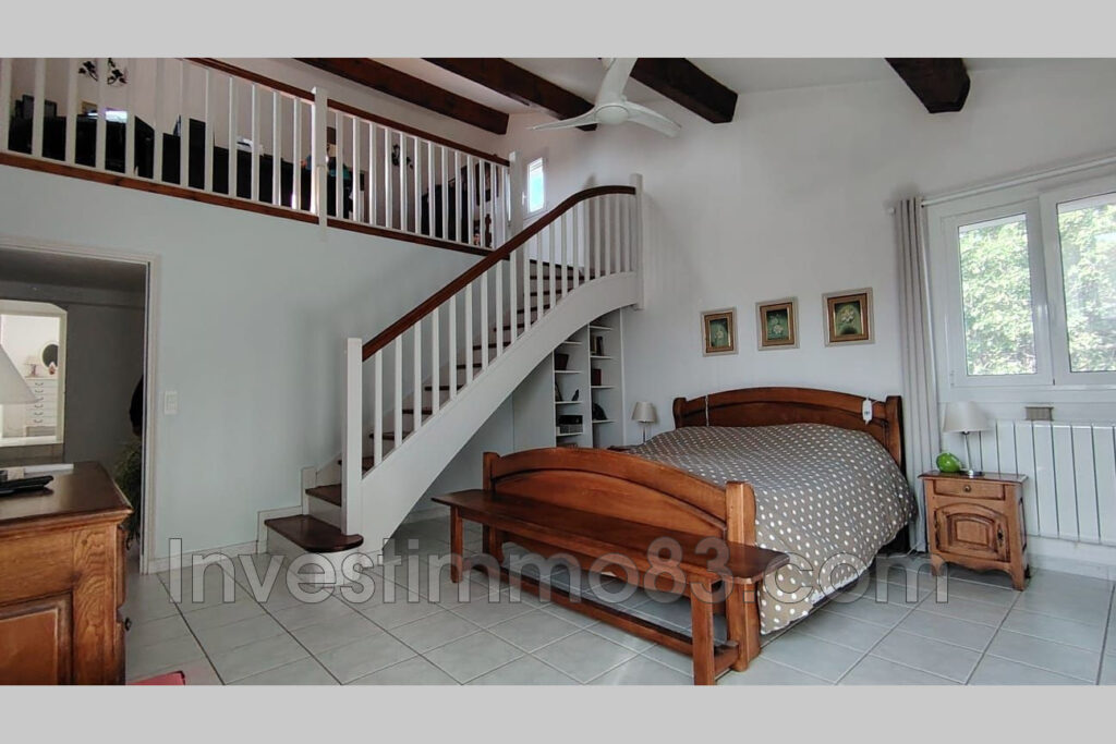 vente maison 4 Pièce(s) – 4 pièces – 3 chambres – 165.00 m²