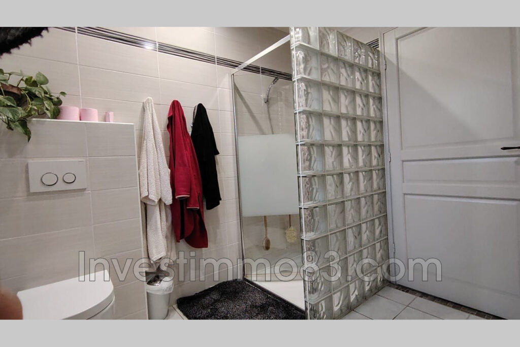 vente maison 4 Pièce(s) – 4 pièces – 3 chambres – 165.00 m²