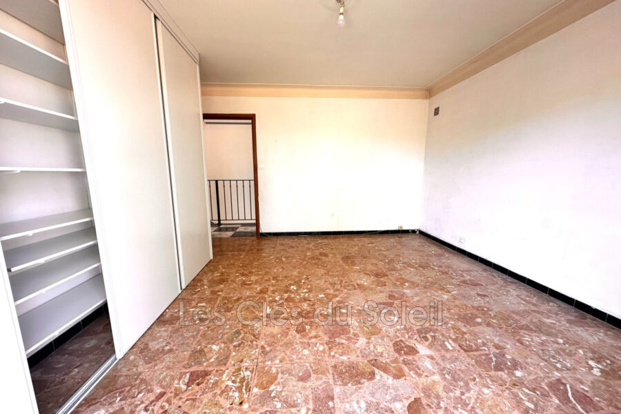 Maison à vendre à Toulon — Vue parc — photo 8