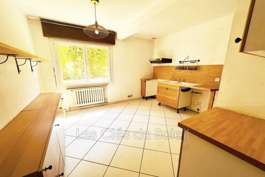 Maison à vendre à Toulon — Vue parc — photo 5