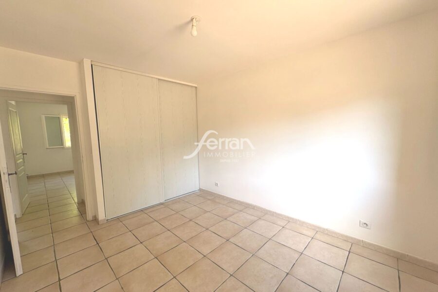 Maison à vendre à Figanières — Vue parc & jardin — photo 10